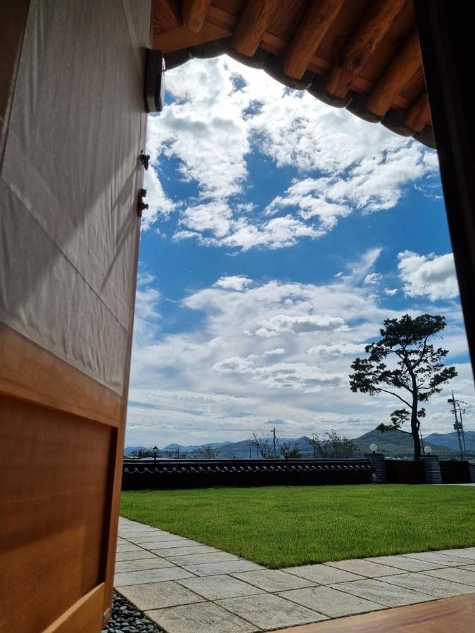 Villa Wonhwaroo Gyeongju Exterior foto